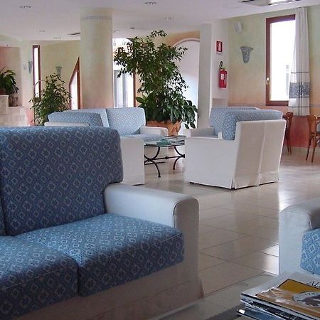Hotel Del Porto Cannigione Eksteriør billede