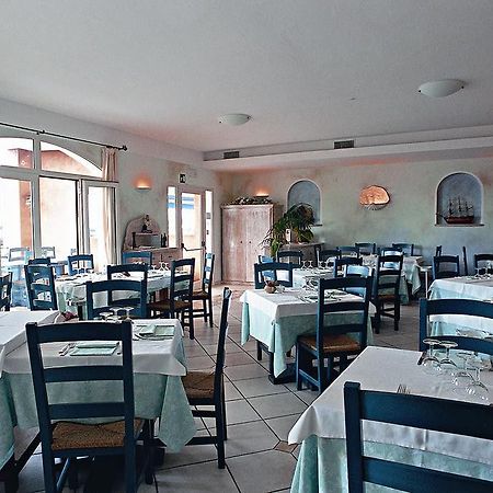 Hotel Del Porto Cannigione Eksteriør billede
